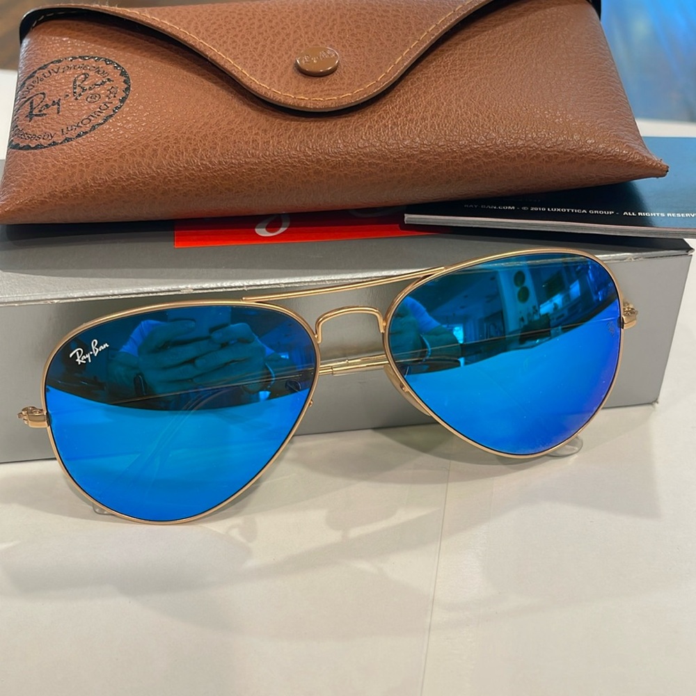 Ray ban aviator matte gold blue mirror standard size